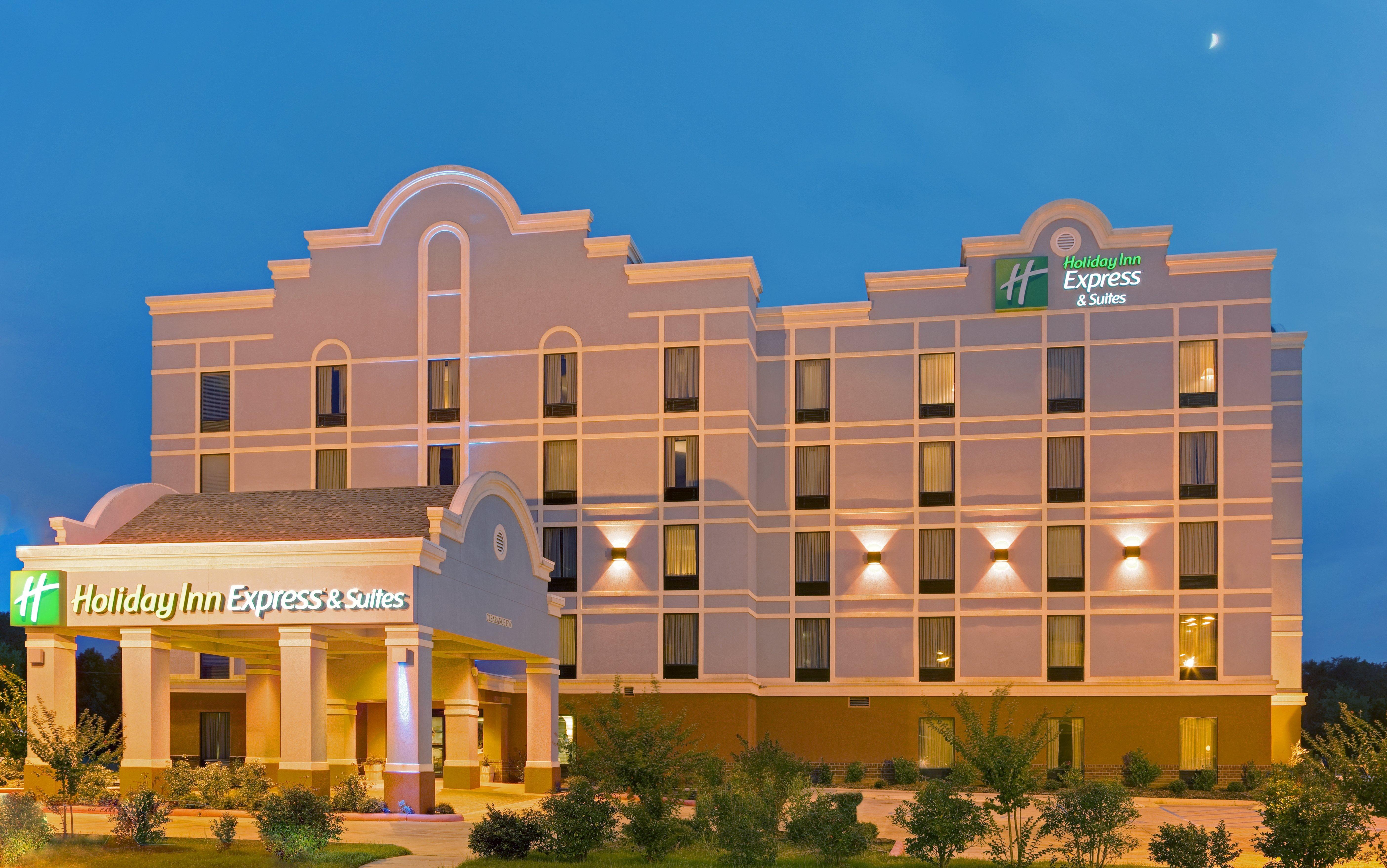 Holiday Inn Express & Suites Greenwood Ngoại thất bức ảnh